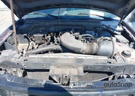 1999 Ford Expedition Eddie Bauer/Xlt from USA, damaged, VIN 1FMRU1763XLB76153